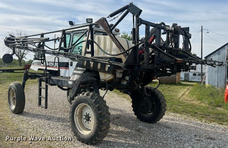 image for item LI9671 AGCO Spra-Coupe 4440  sprayer