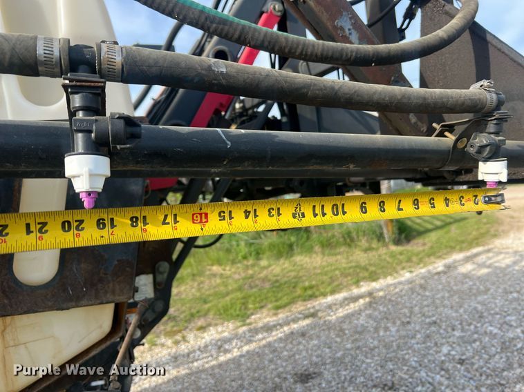 image for item LI9671 AGCO Spra-Coupe 4440  sprayer