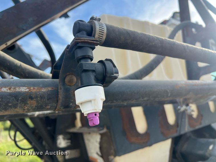 image for item LI9671 AGCO Spra-Coupe 4440  sprayer