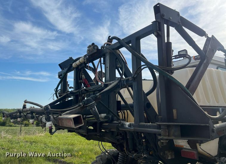 image for item LI9671 AGCO Spra-Coupe 4440  sprayer