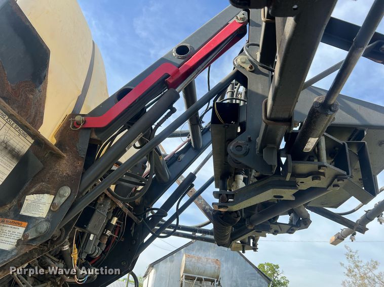 image for item LI9671 AGCO Spra-Coupe 4440  sprayer