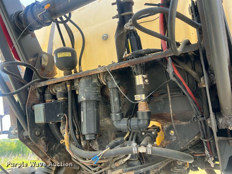 image for item LI9671 AGCO Spra-Coupe 4440  sprayer