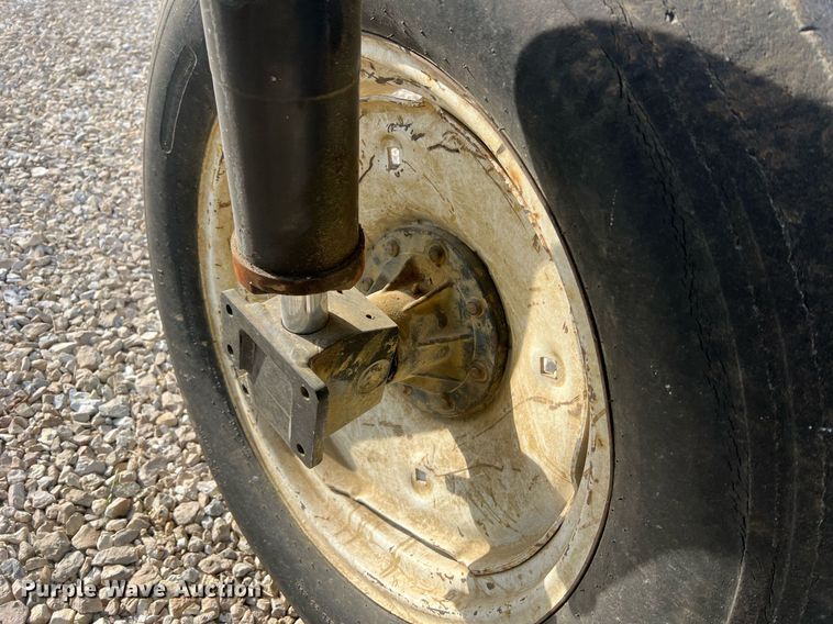 image for item LI9671 AGCO Spra-Coupe 4440  sprayer