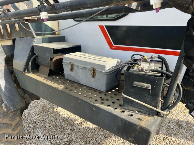 image for item LI9671 AGCO Spra-Coupe 4440  sprayer