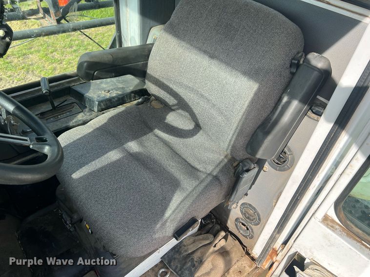 image for item LI9671 AGCO Spra-Coupe 4440  sprayer