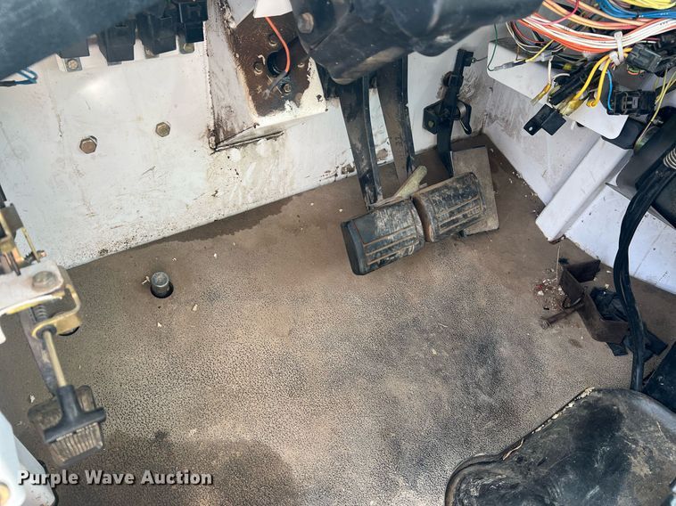 image for item LI9671 AGCO Spra-Coupe 4440  sprayer