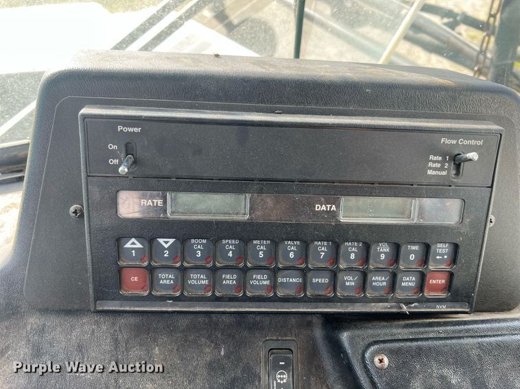 image for item LI9671 AGCO Spra-Coupe 4440  sprayer