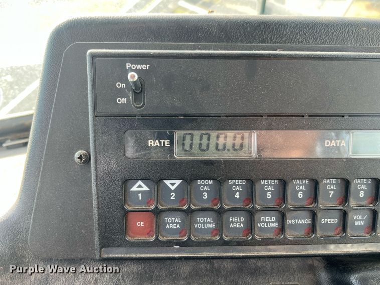 image for item LI9671 AGCO Spra-Coupe 4440  sprayer