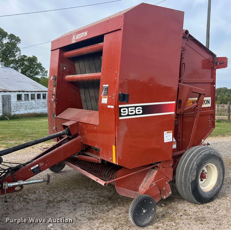 image for item LI9672 2006 Hesston 956  round baler
