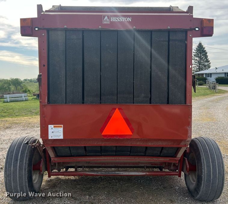 image for item LI9672 2006 Hesston 956  round baler