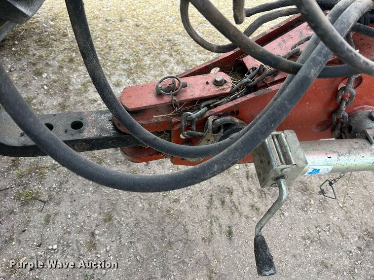 image for item LI9672 2006 Hesston 956  round baler