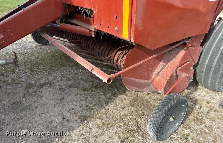 image for item LI9672 2006 Hesston 956  round baler