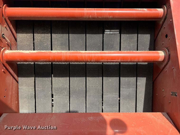 image for item LI9672 2006 Hesston 956  round baler