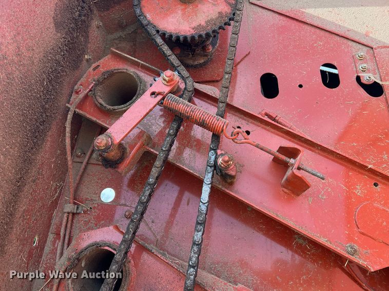 image for item LI9672 2006 Hesston 956  round baler