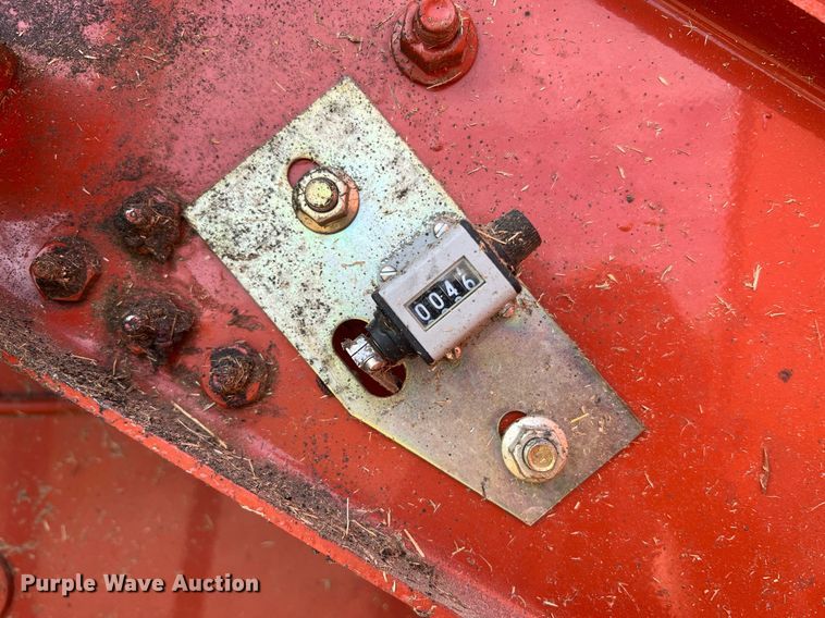 image for item LI9672 2006 Hesston 956  round baler