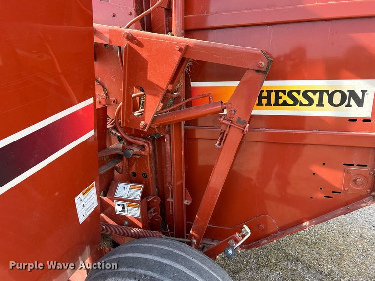 image for item LI9672 2006 Hesston 956  round baler