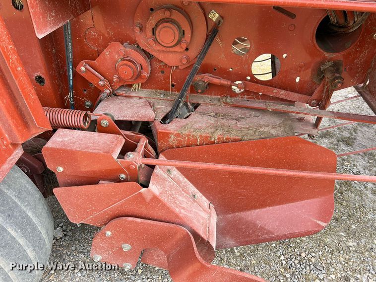 image for item LI9672 2006 Hesston 956  round baler