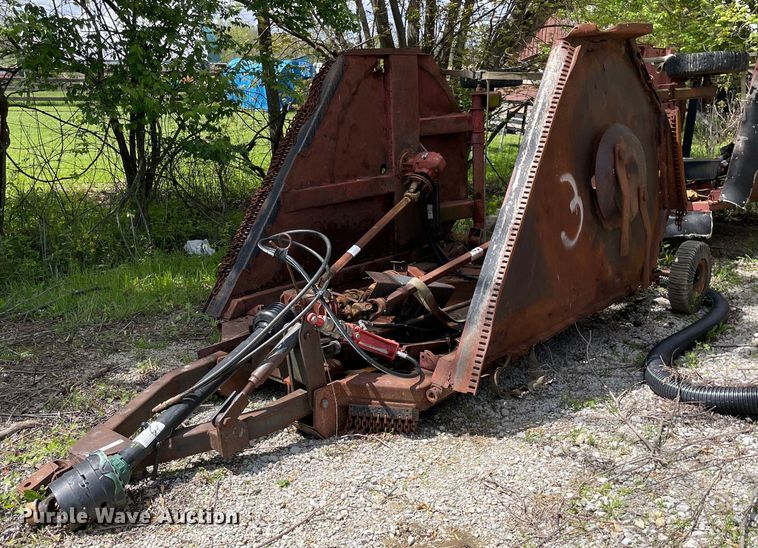 image for item LJ9647 Bush Hog 70301  batwing rotary mower