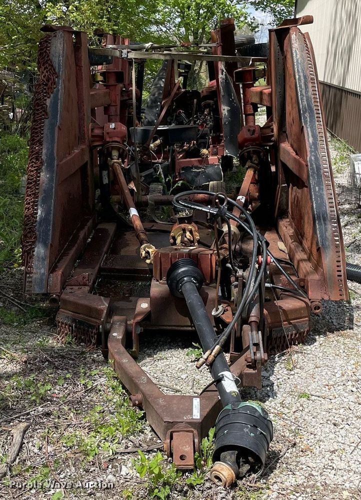 image for item LJ9647 Bush Hog 70301  batwing rotary mower