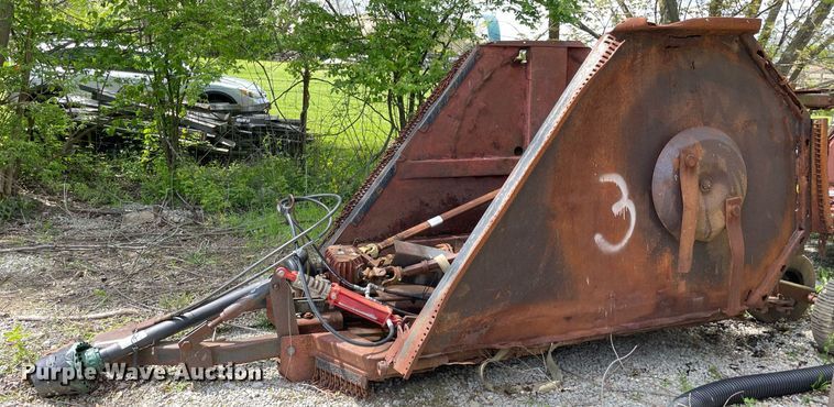 image for item LJ9647 Bush Hog 70301  batwing rotary mower