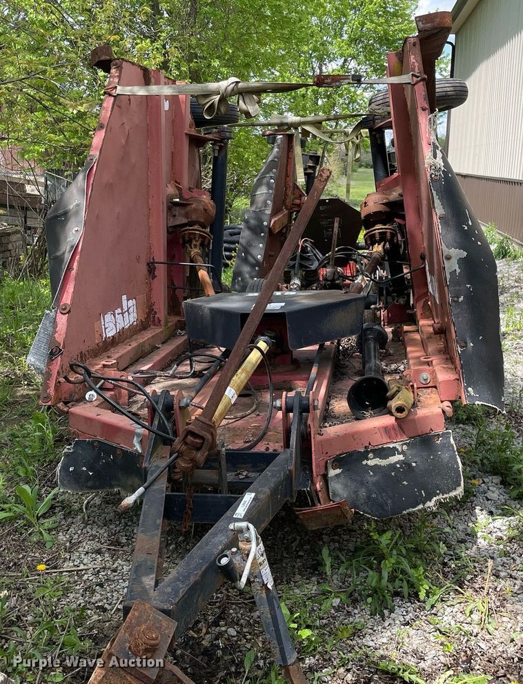 image for item LJ9648 Bush Hog 2315  batwing rotary mower