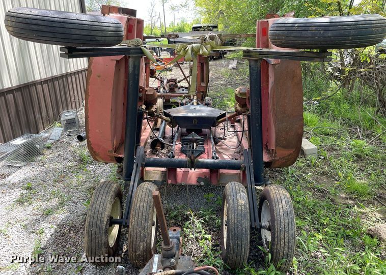 image for item LJ9648 Bush Hog 2315  batwing rotary mower