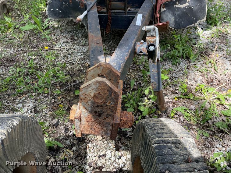 image for item LJ9648 Bush Hog 2315  batwing rotary mower