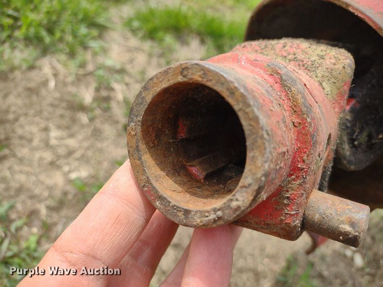 image for item LL9090 New Holland 276  small square baler