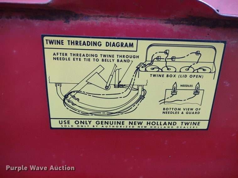 image for item LL9090 New Holland 276  small square baler