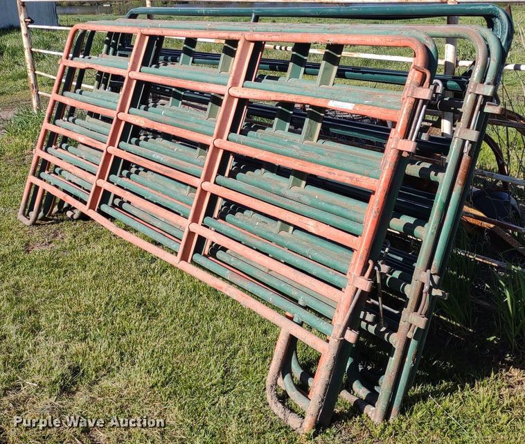image for item LL9108 (10) 12' L livestock panels