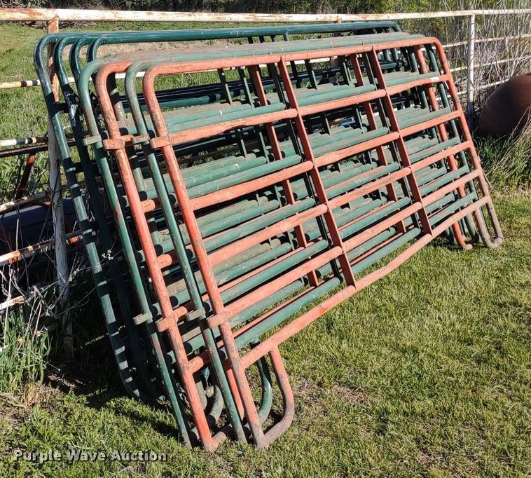 image for item LL9108 (10) 12' L livestock panels