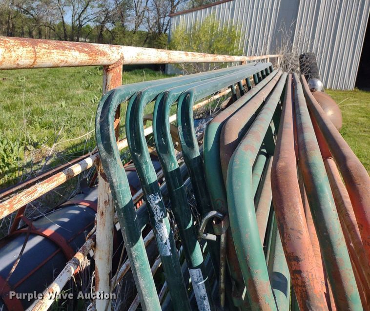 image for item LL9108 (10) 12' L livestock panels