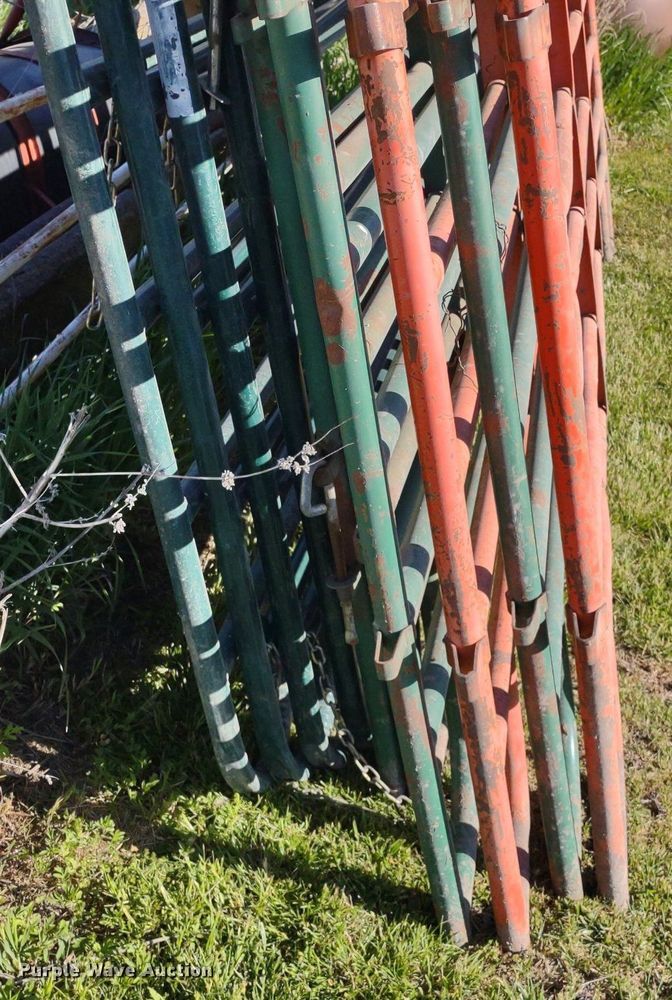 image for item LL9108 (10) 12' L livestock panels