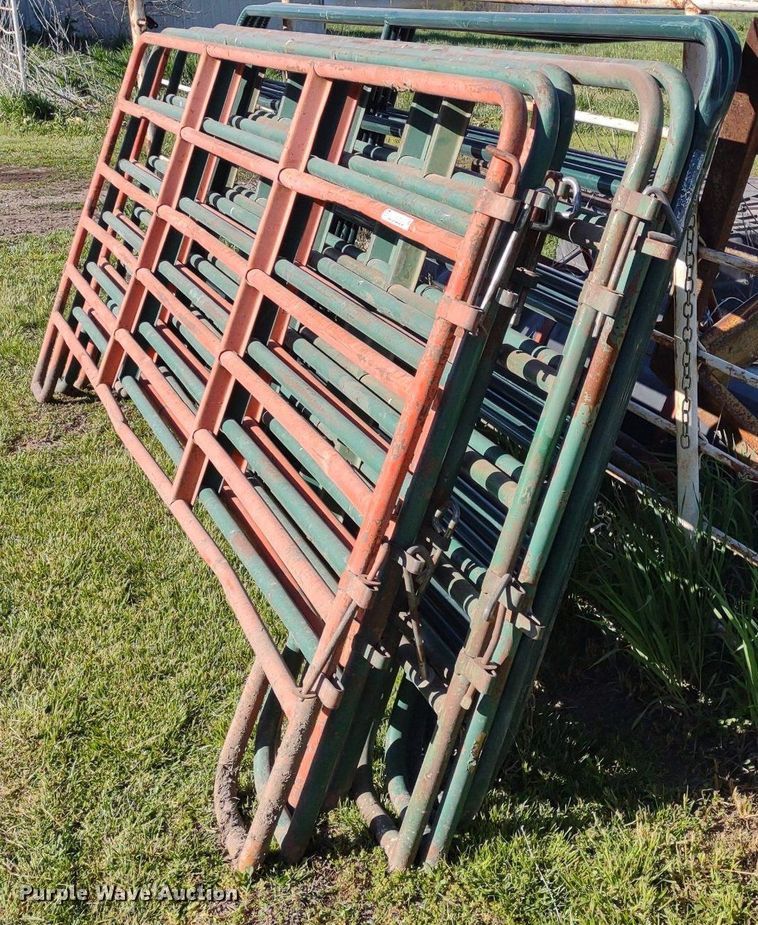 image for item LL9108 (10) 12' L livestock panels