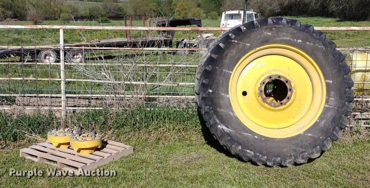 image for item LL9109 (2) tires and wheels