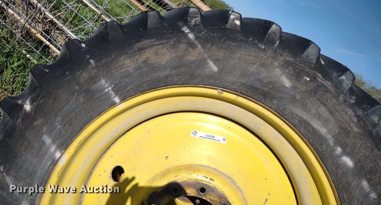 image for item LL9109 (2) tires and wheels
