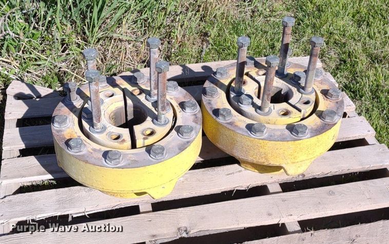 image for item LL9109 (2) tires and wheels