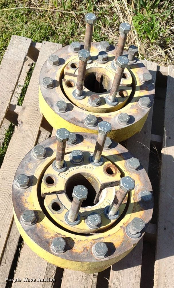 image for item LL9109 (2) tires and wheels
