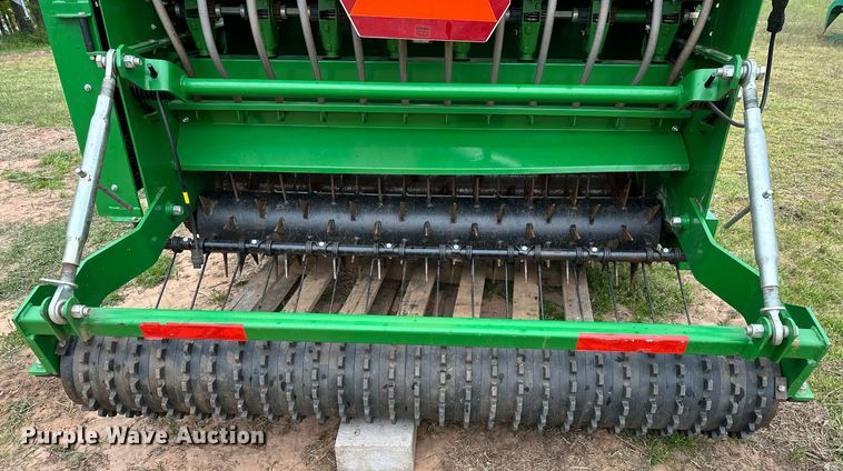 image for item LR9727 Frontier CS1360  seeder