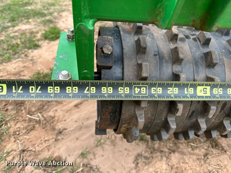 image for item LR9727 Frontier CS1360  seeder