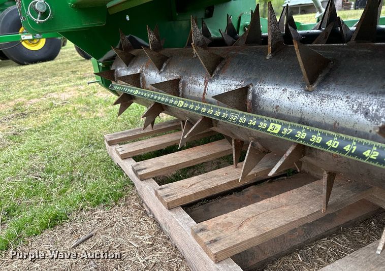 image for item LR9727 Frontier CS1360  seeder