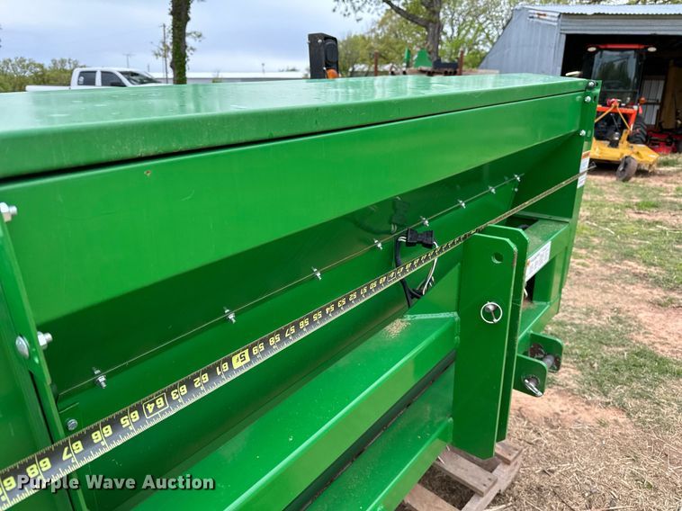 image for item LR9727 Frontier CS1360  seeder