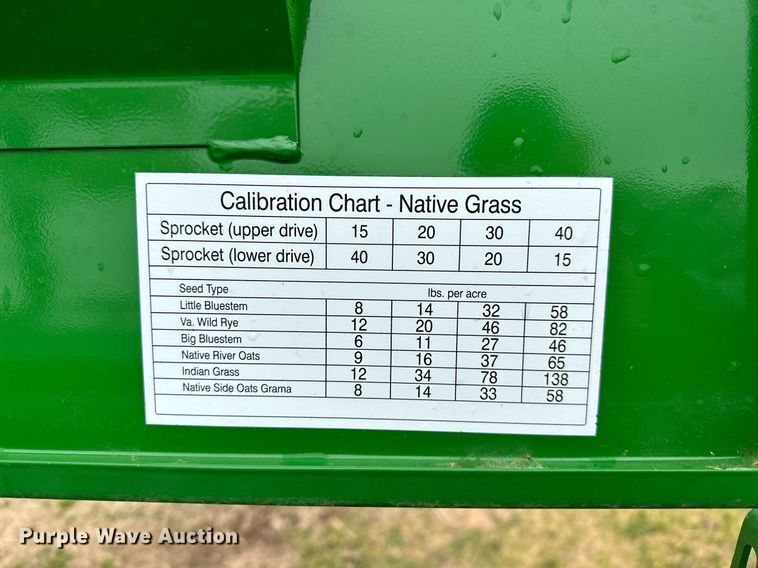 image for item LR9727 Frontier CS1360  seeder