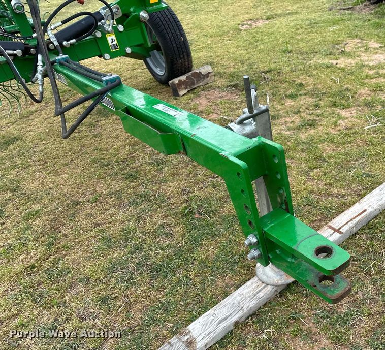 image for item LR9728 Frontier WR0008  hay rake