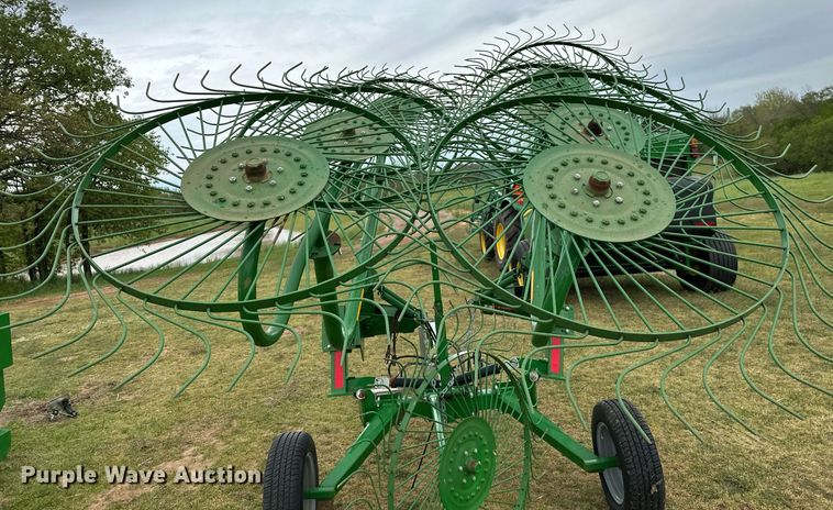 image for item LR9728 Frontier WR0008  hay rake