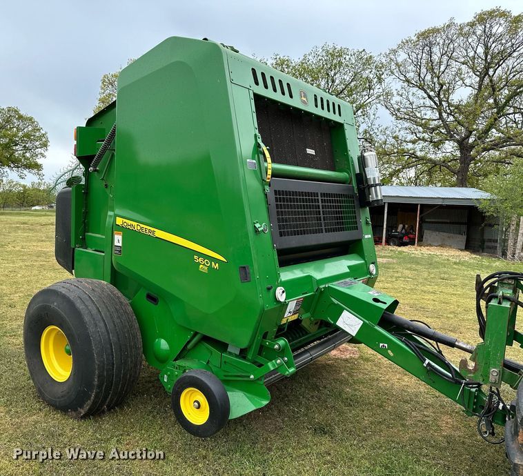 image for item LR9729 John Deere 560M  round baler