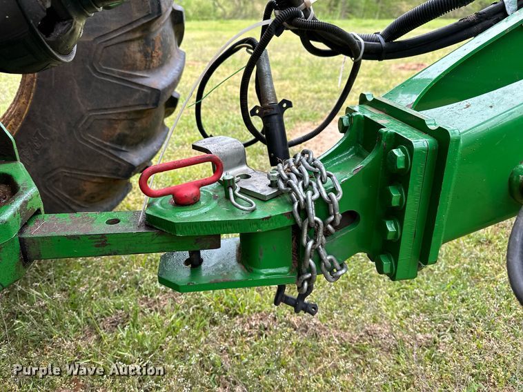 image for item LR9729 John Deere 560M  round baler