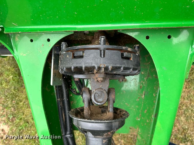 image for item LR9729 John Deere 560M  round baler
