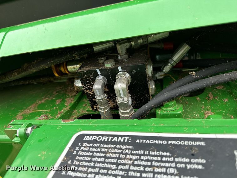 image for item LR9729 John Deere 560M  round baler