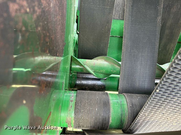 image for item LR9729 John Deere 560M  round baler